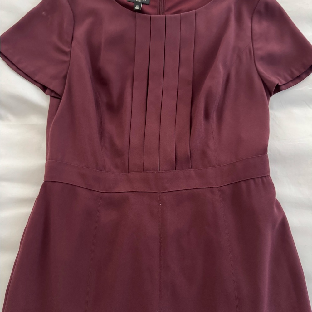 💕5 items for $50💕 Plum Cap Sleeve midi Dress - Picture 2 of 4